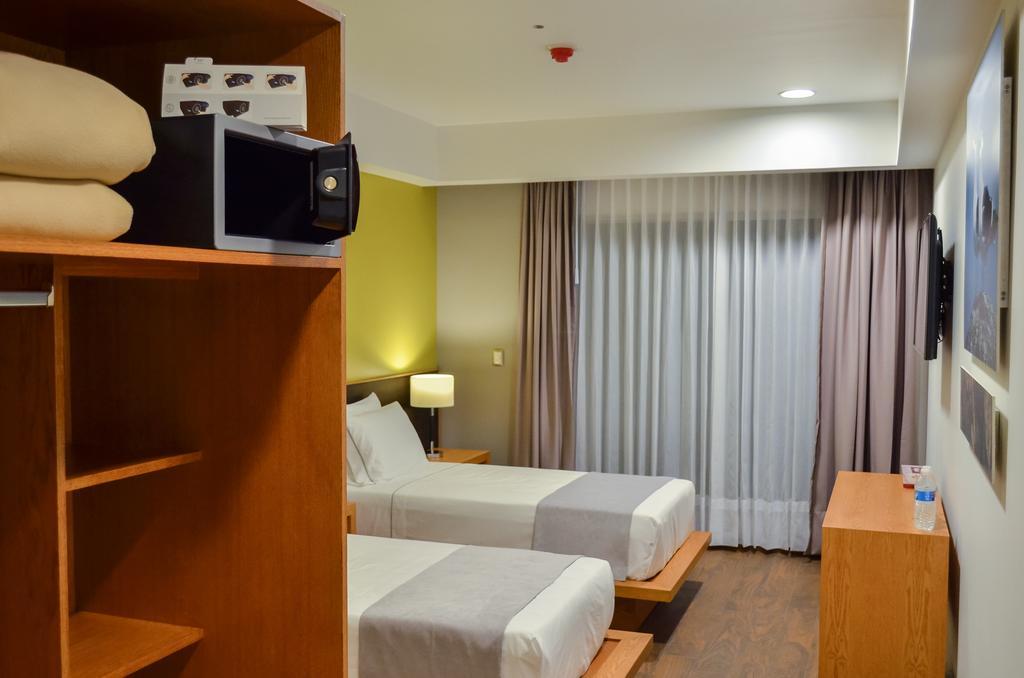 Concept Hotel Самора-де-Ідальґо Номер фото