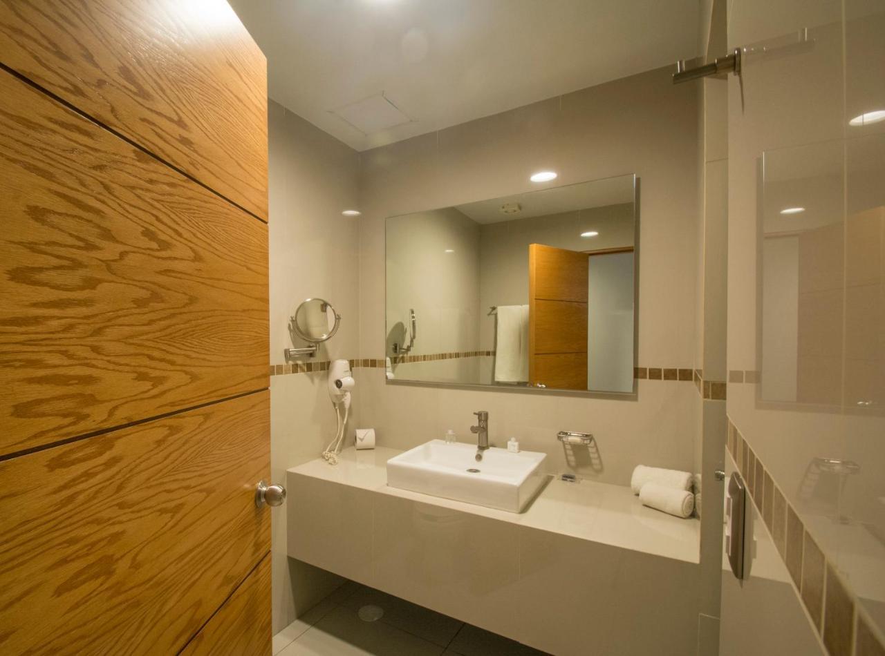 Concept Hotel Самора-де-Ідальґо Екстер'єр фото
